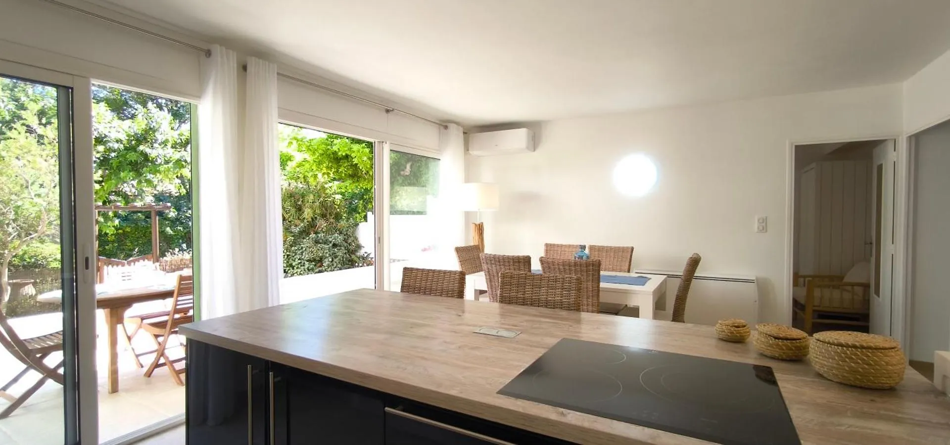 Le Ptit Paradis D'Emma - Grand T3, Parking, Terrasse Cassis